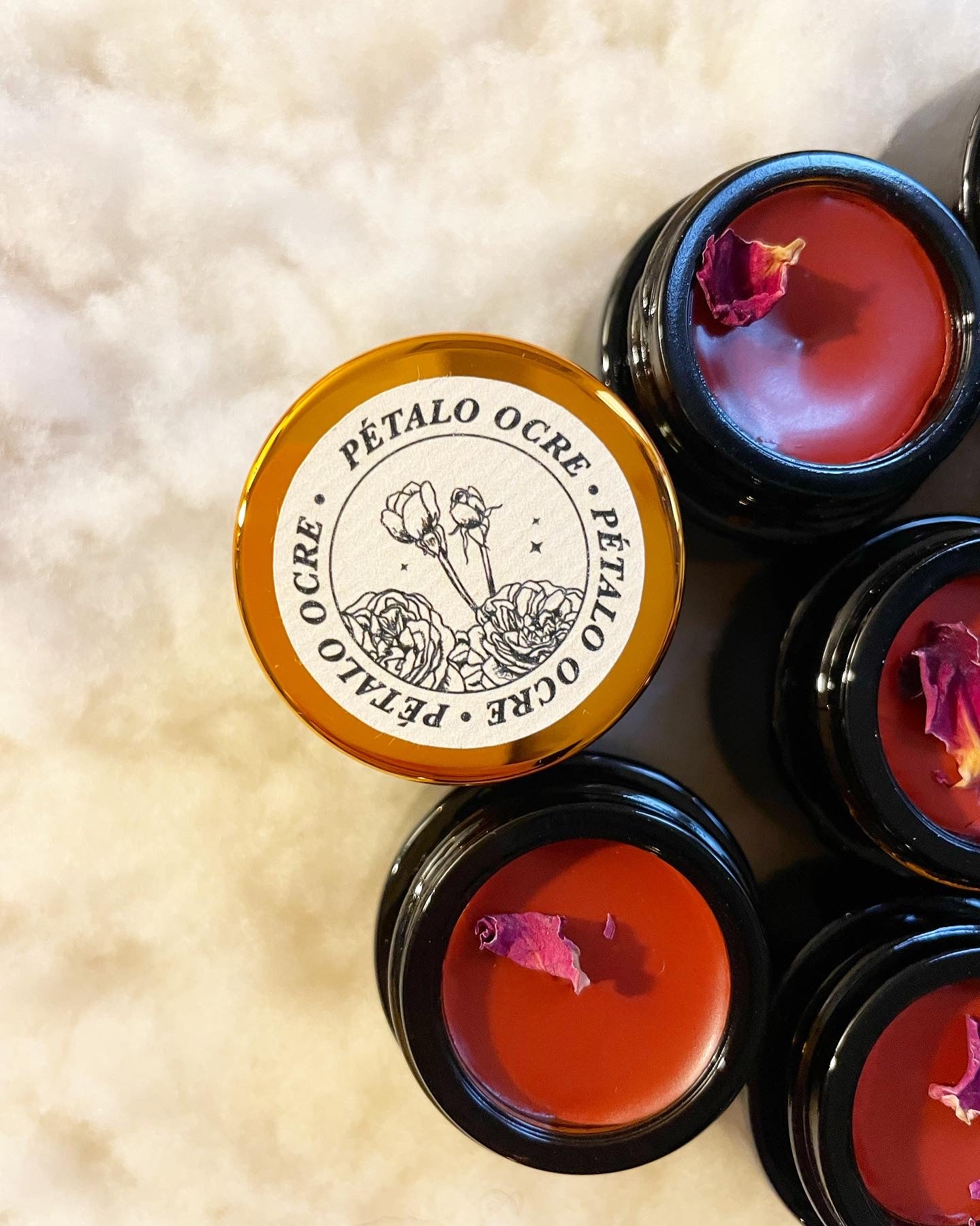 PÉTALO OCRE roses lip gloss