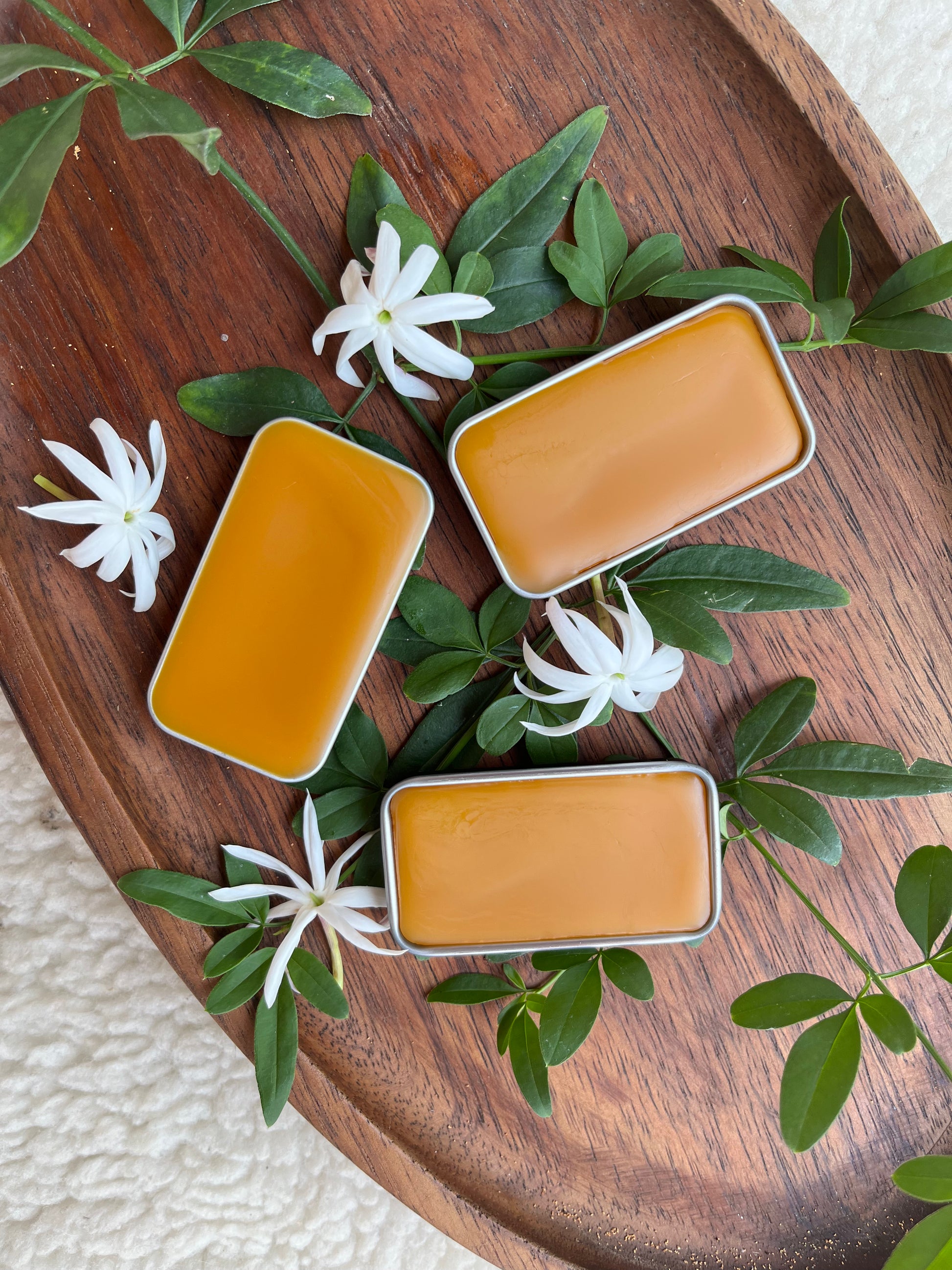 JASMIN RADIANTE botanical solid perfume - Circe | Brujería de Origen