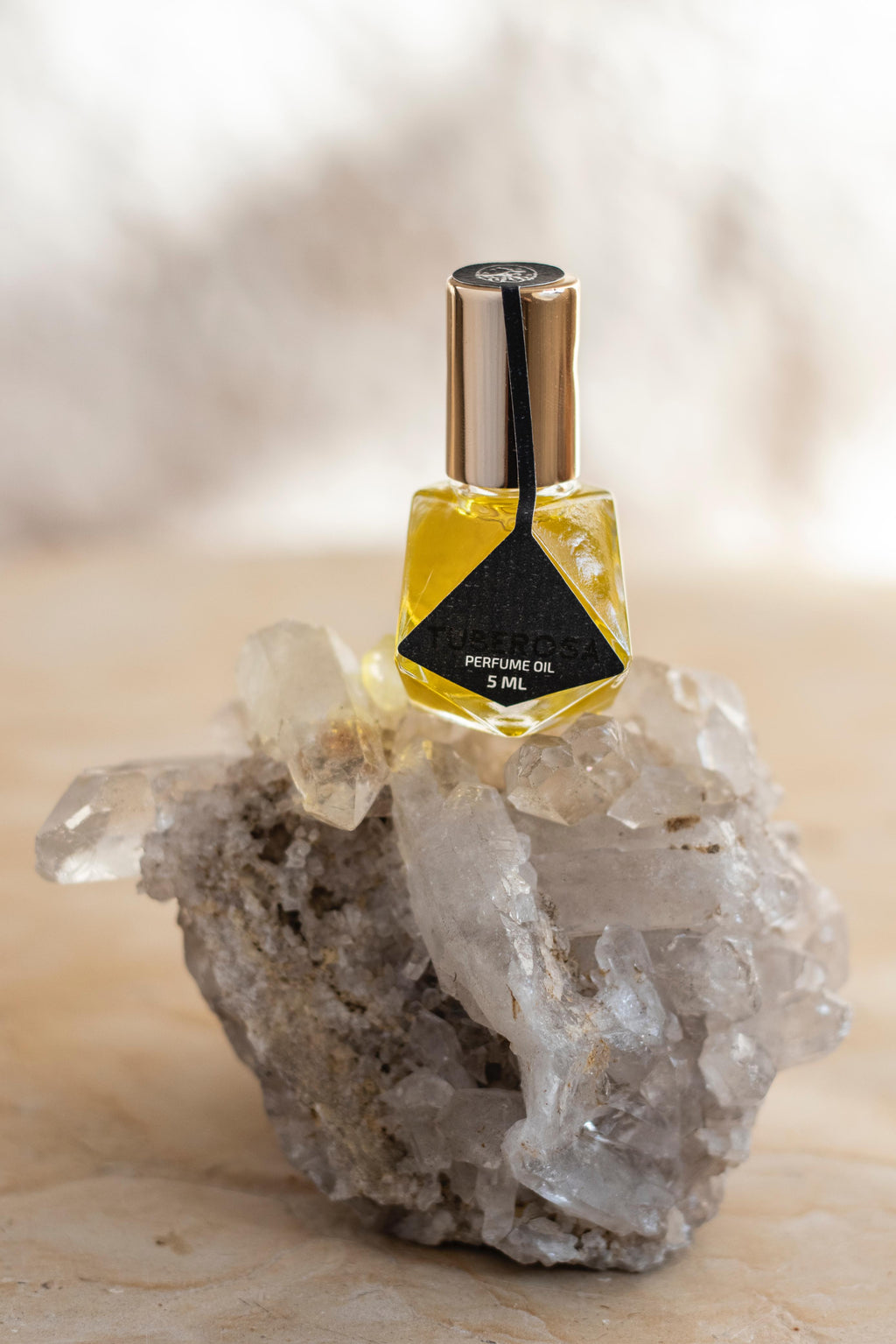 DIAMOND FLOWER oil perfume