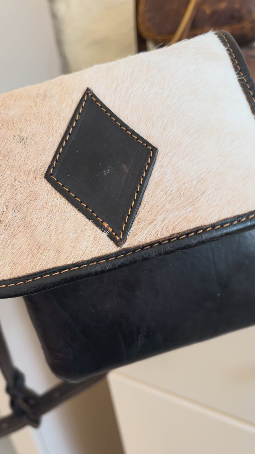 BOLSO A LA CADERA